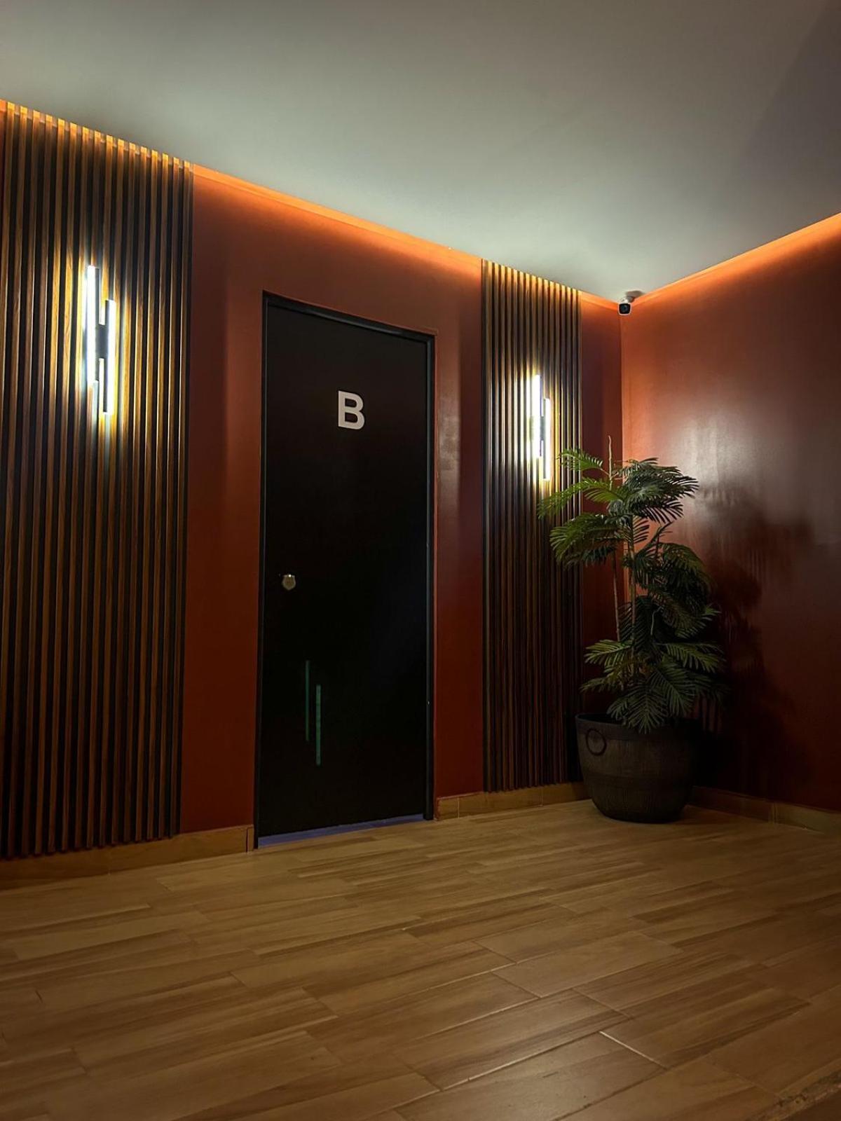 Spartacus Hostel Boutique For Men بويرتو فالارتا المظهر الخارجي الصورة