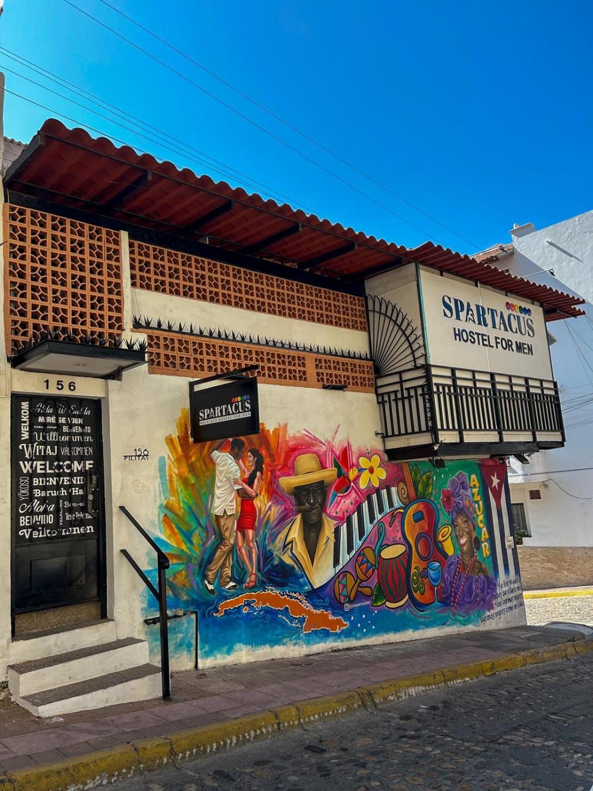 Spartacus Hostel Boutique For Men بويرتو فالارتا المظهر الخارجي الصورة